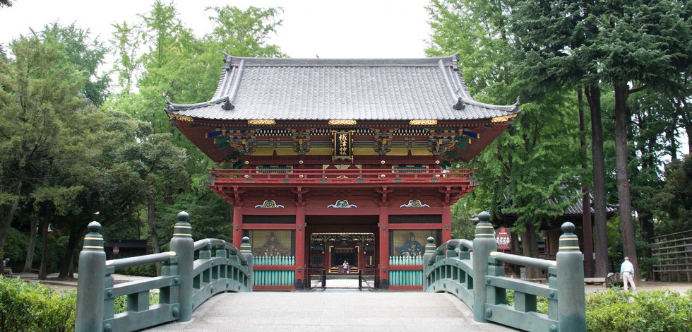 根津神社の門