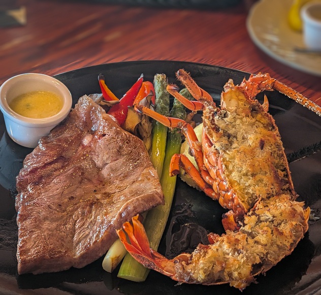 �X�e�[�L �ɐ��G�r ���b�h���u�X�^�[�]�m��