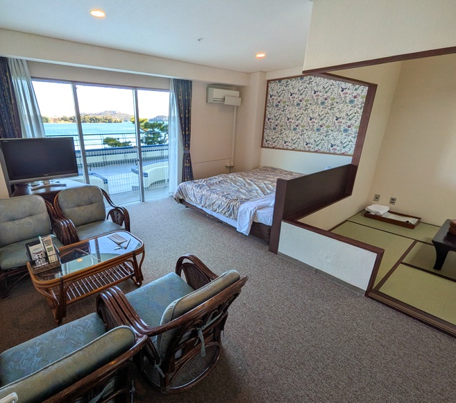 �L���q�� �l���� �z�e���O���[���v���U